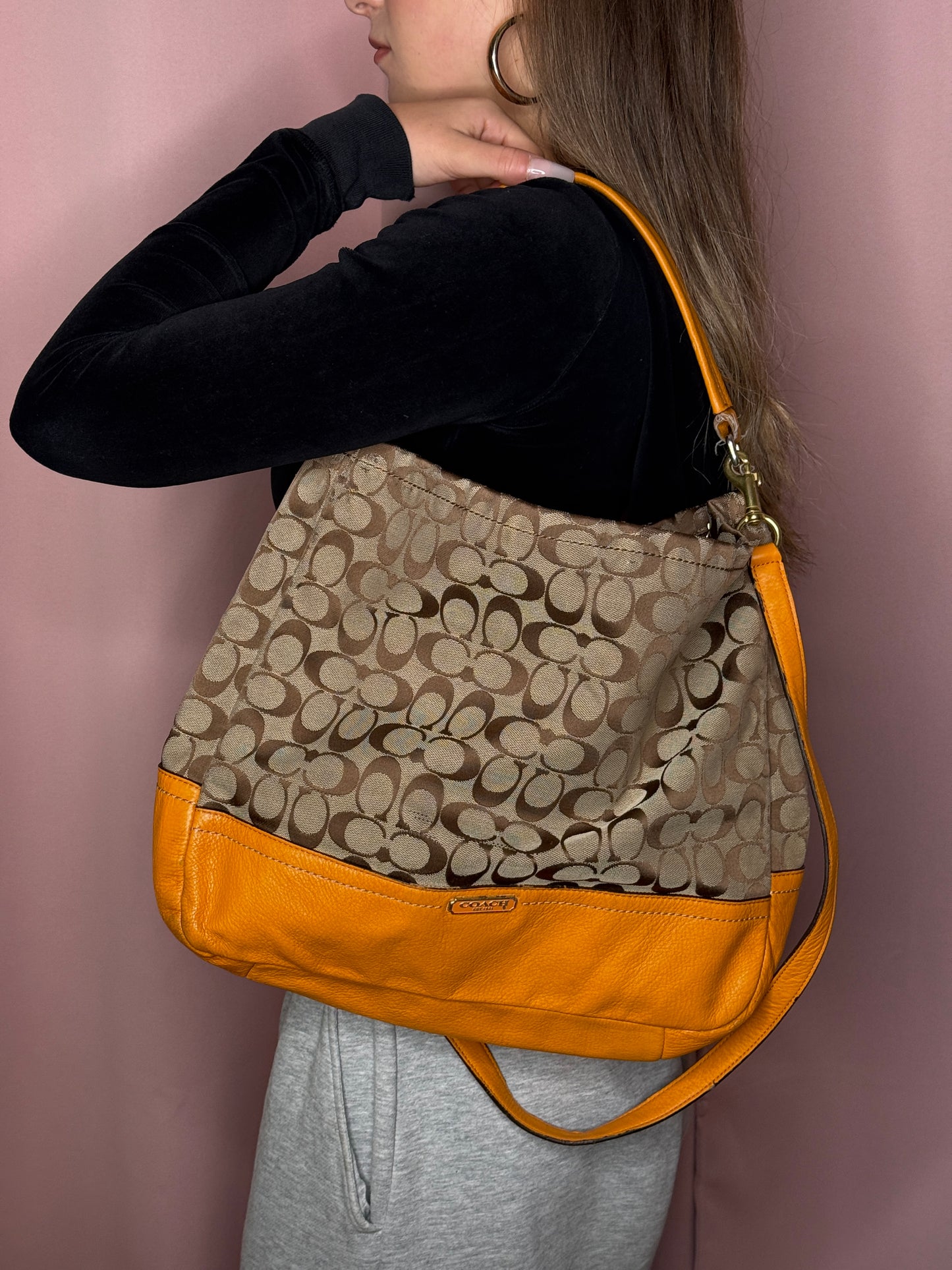 COACH MONOGRAM PURSE