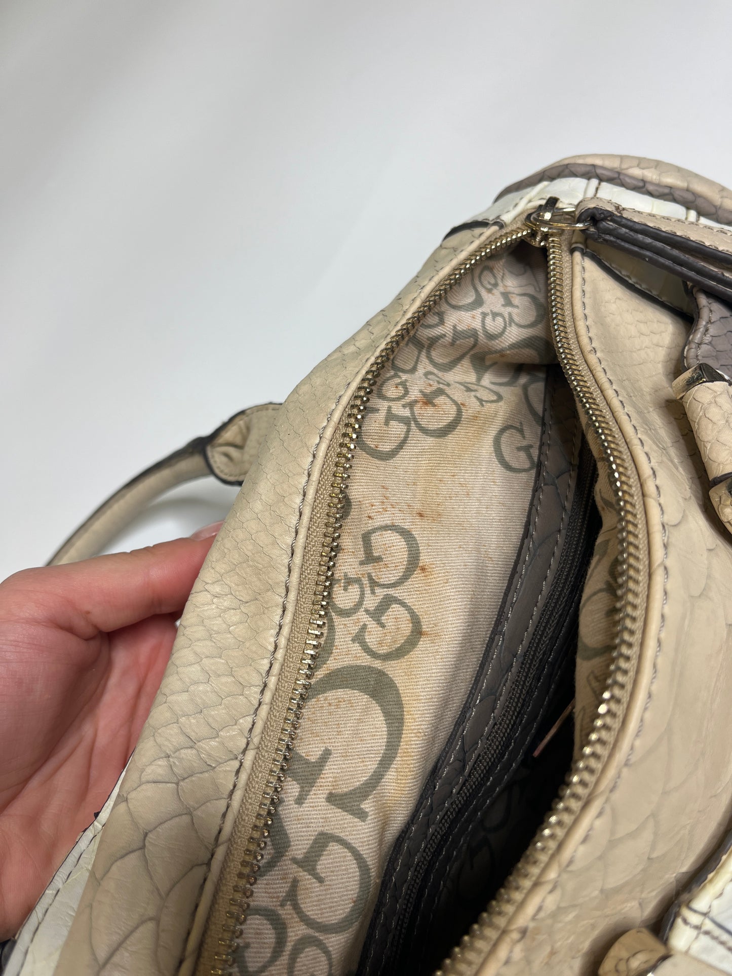 VINTAGE GUESS PURSE