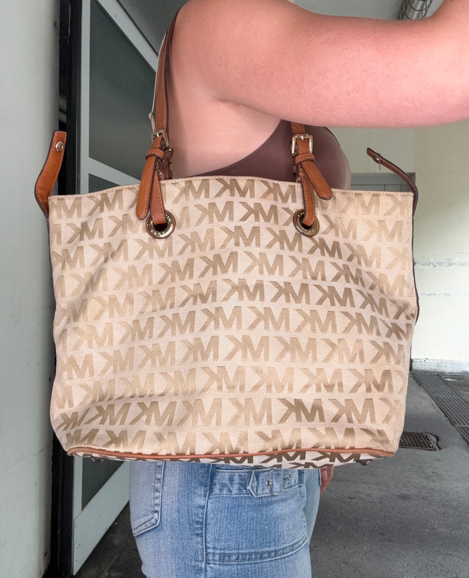 MICHAEL KORS VINTAGE MONOGRAM TOTE BAG