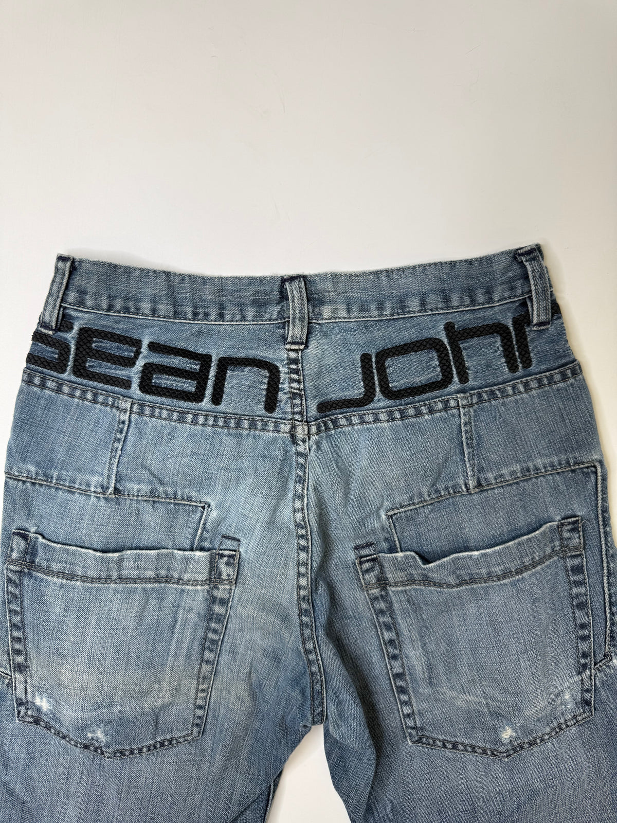 SEAN JOHN DISTRESSED JEANS (BLUE) (30)