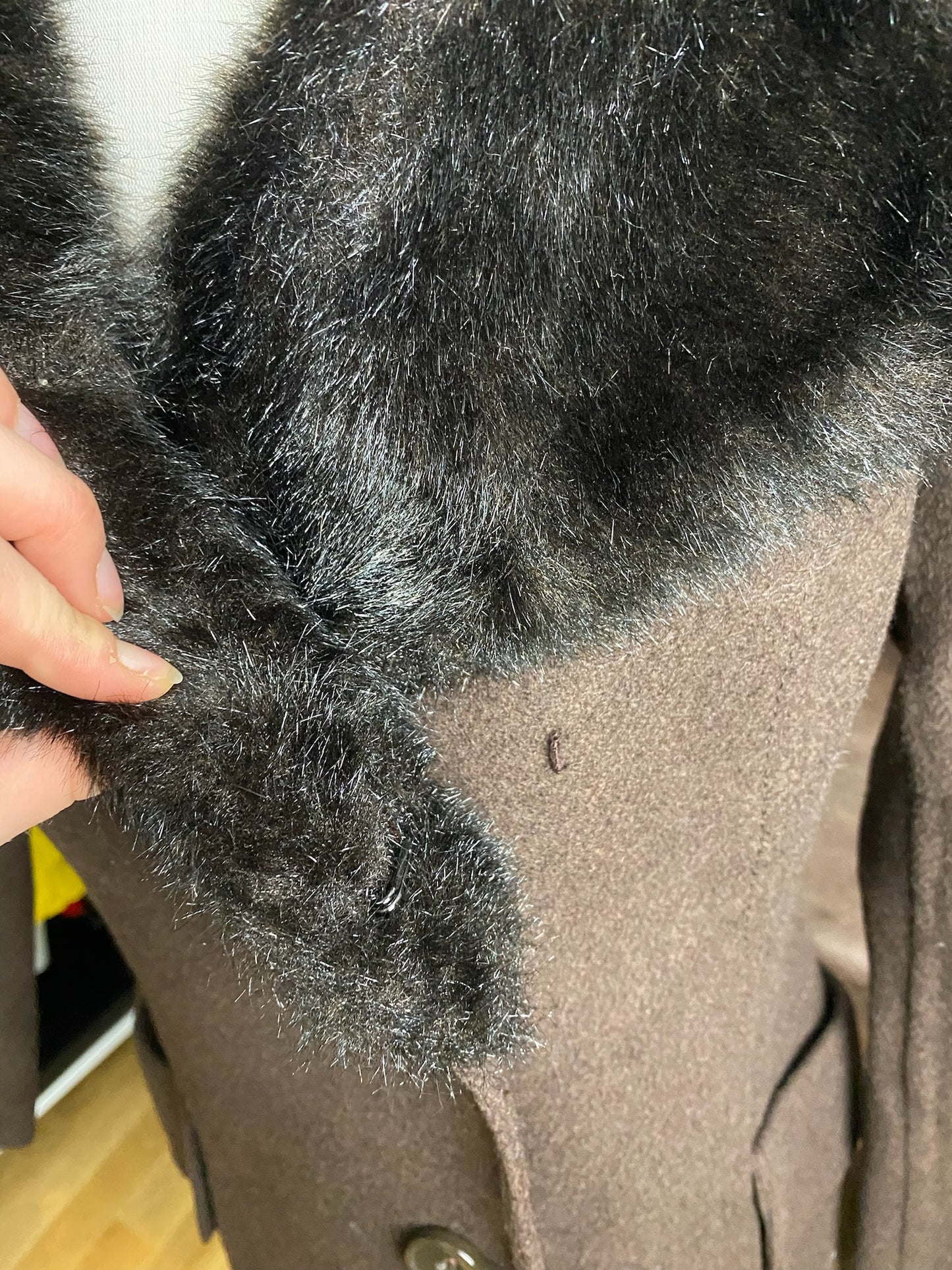 FAUX FUR NECK COAT (M)