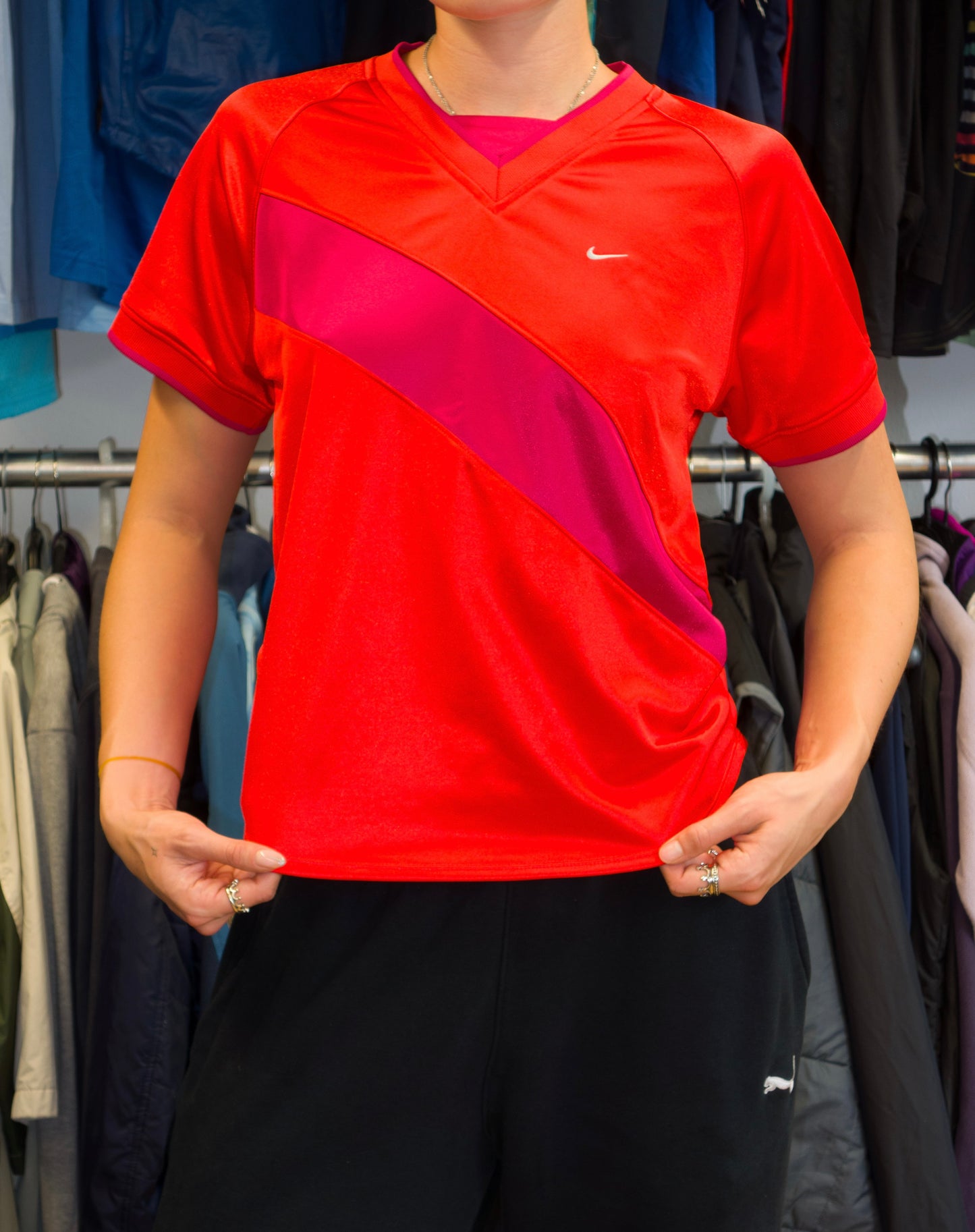 RARE NIKE 2000s SILKY BABY TOP (M)