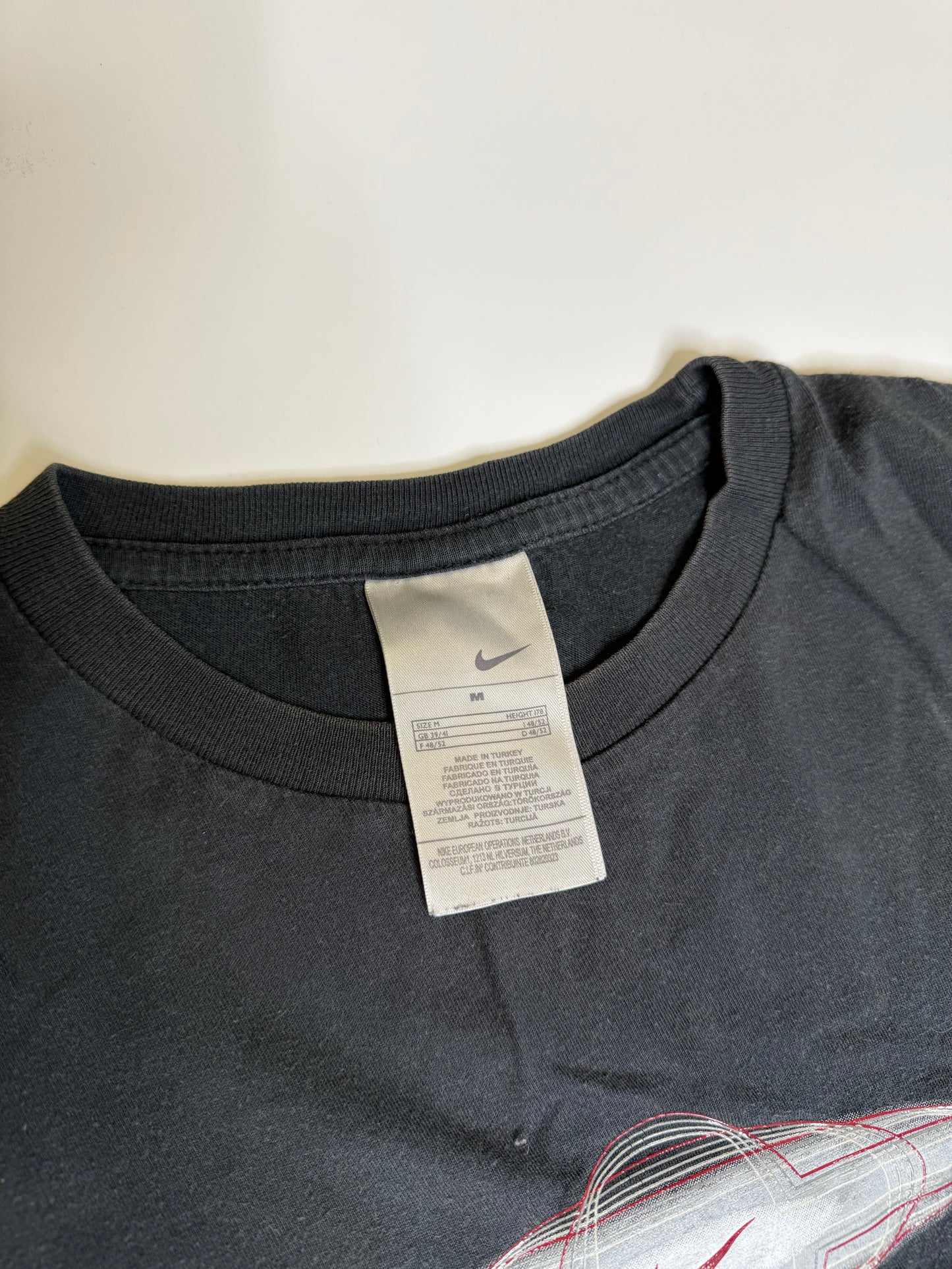 VINTAGE NIKE LOGO SHIRT (M/L)