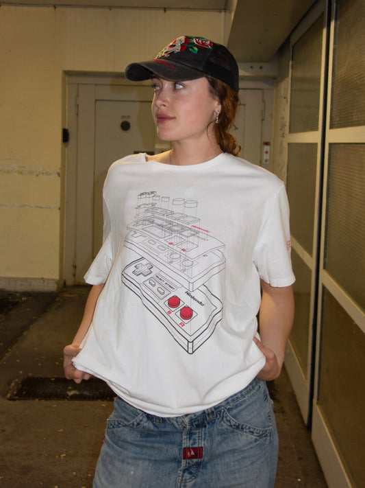VINTAGE NINTENDO GRAPHIC T-SHIRT (XL)