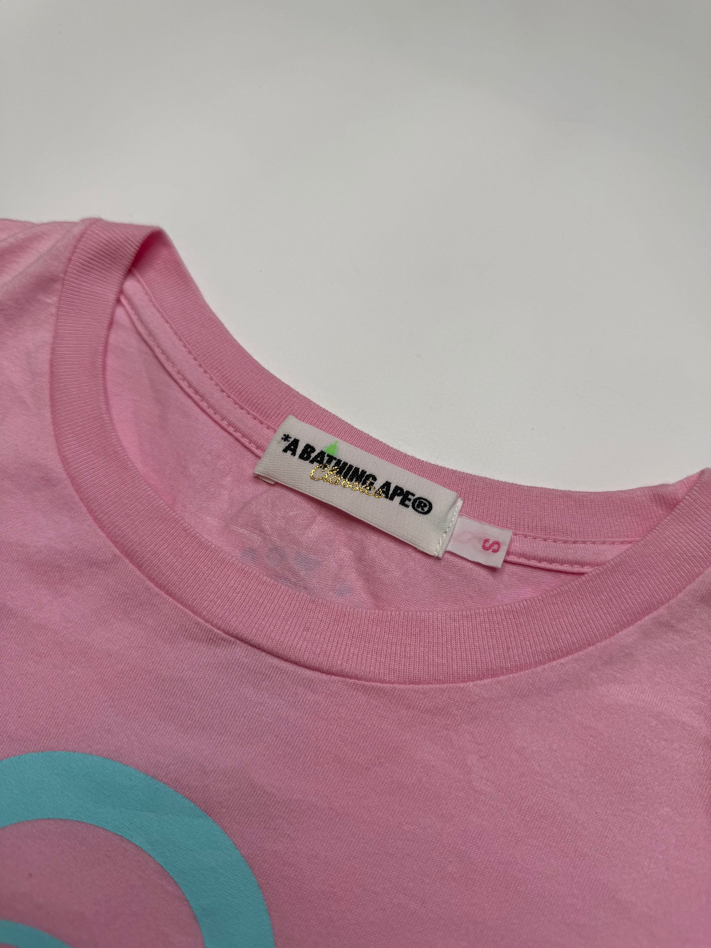 BAPE BABY MILO "BABY LISA" TEE – PINK (S)
