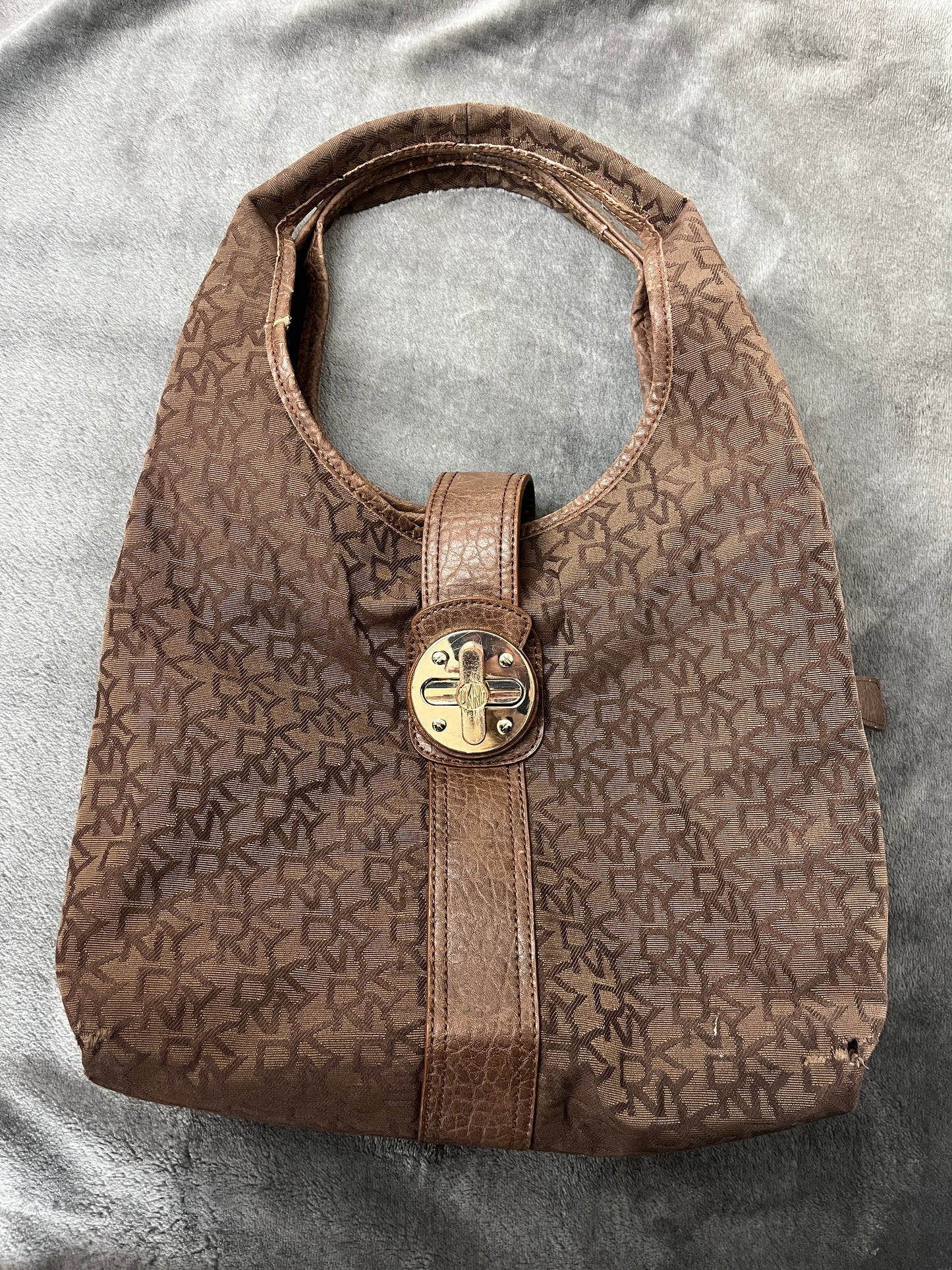 DKNY BAG MONOGRAM