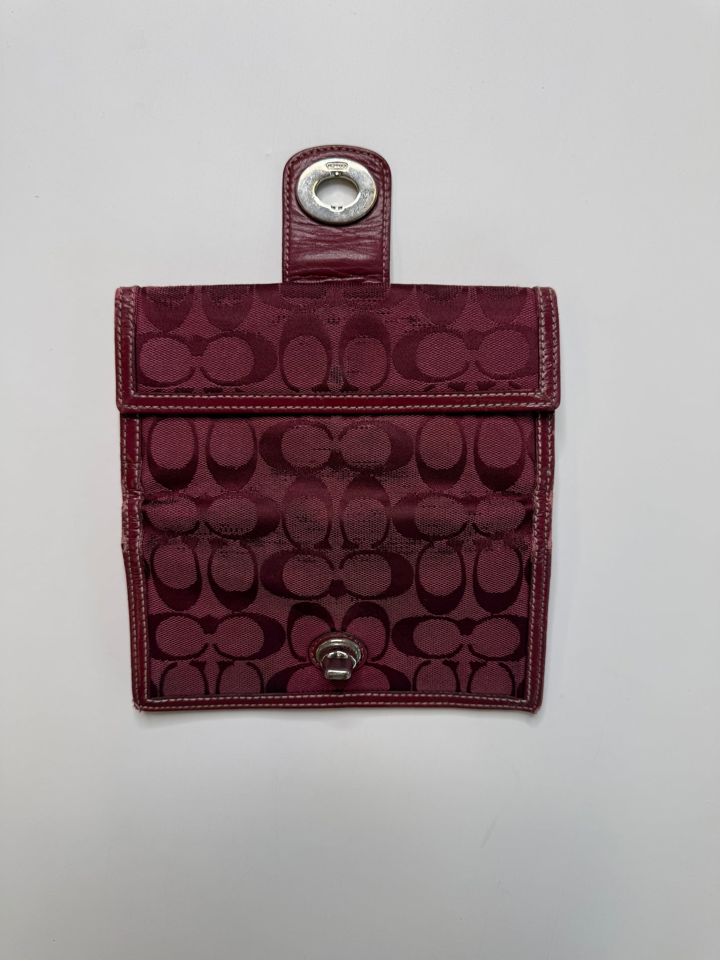 COACH VINTAGE SIGNATURE TURNLOCK LeATHER WALLET