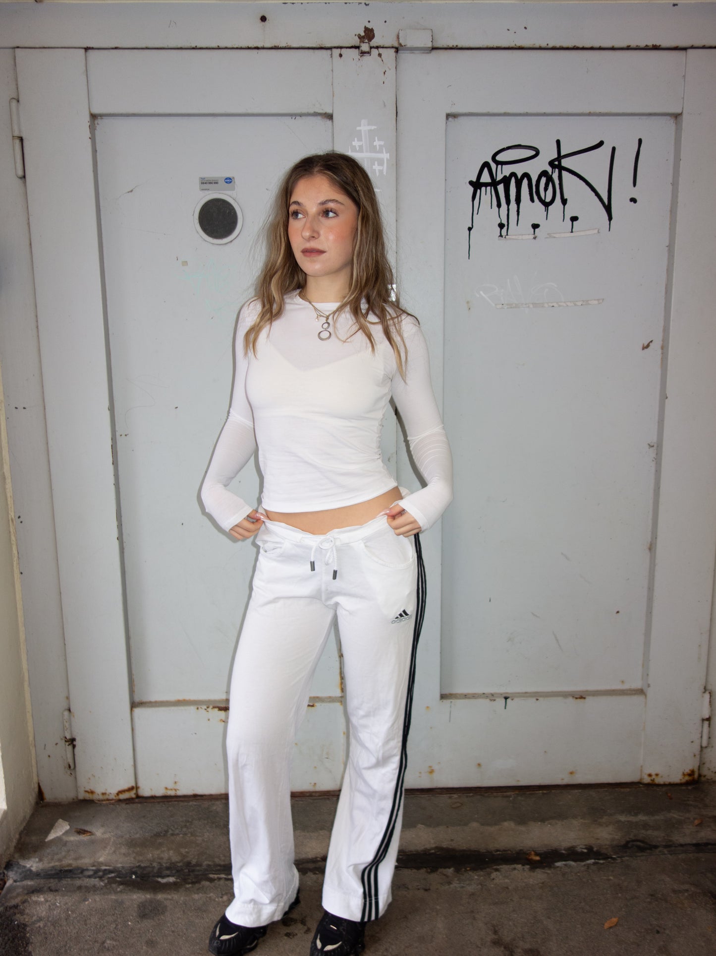 ADIDAS FLARED PANTS (M)