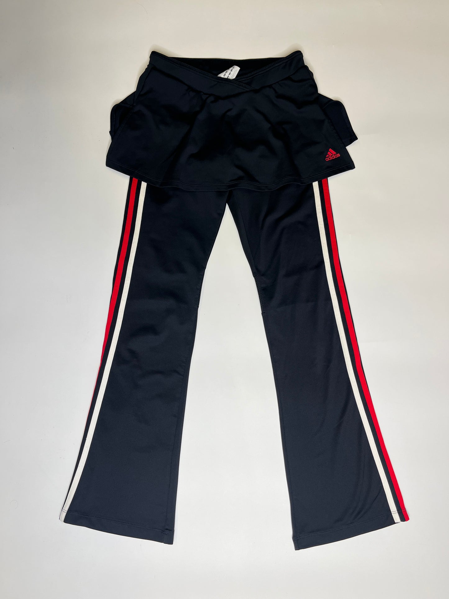 ADIDAS 2000s SKIRT OVER PANTS  (S)