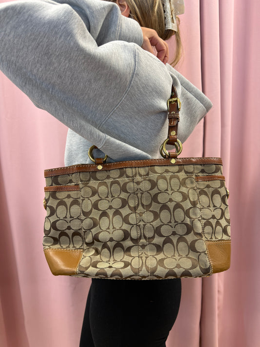 COACH MONOGRAM PURSE BROWN LEATHER