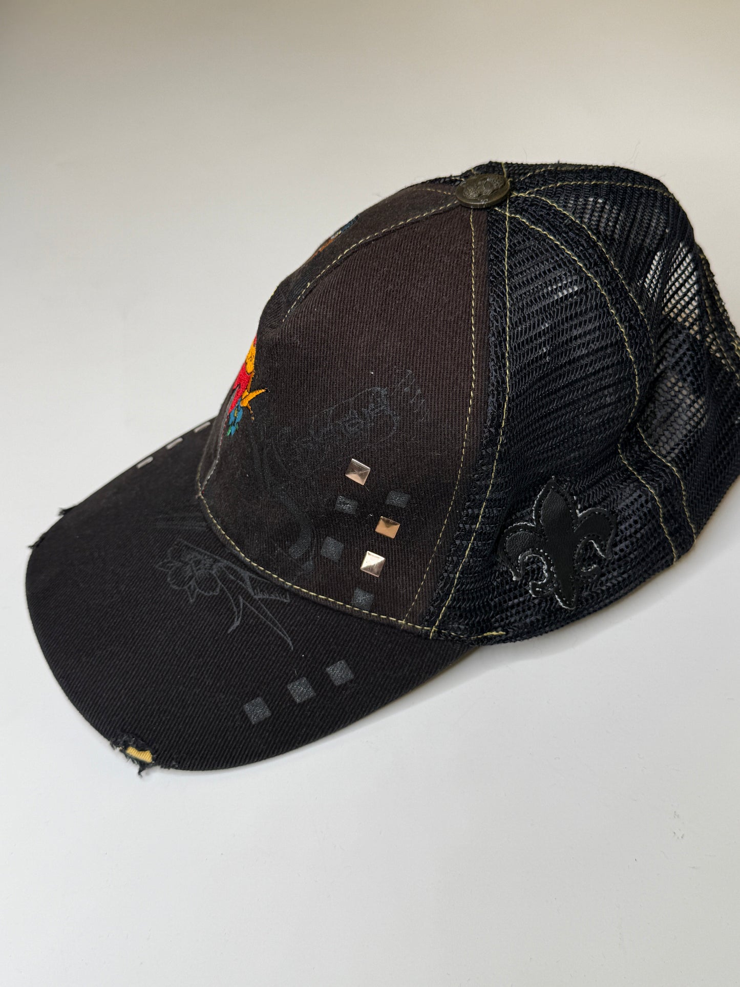 LAGUNA BEACH JEAN CO VINTAGE STUDDED CAP