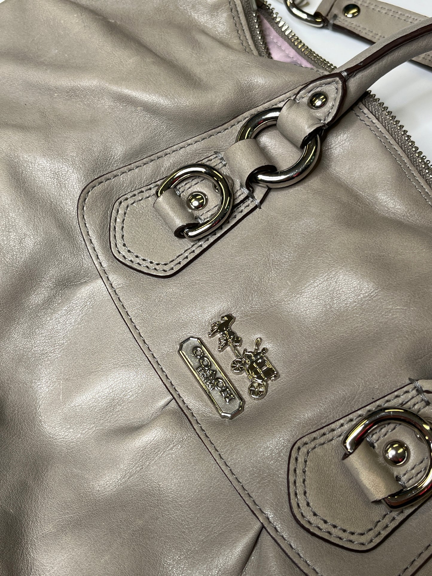 GREY LEATHER COACH PURSE