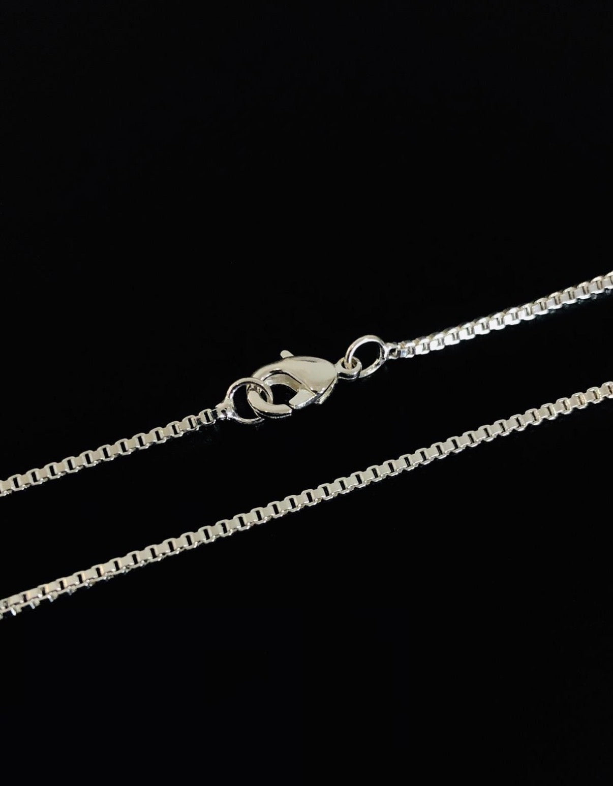 DIOR SILVER SQUARE CHARM DOUBLE SIDE 'PRESENT' VINTAGE NECKLACE