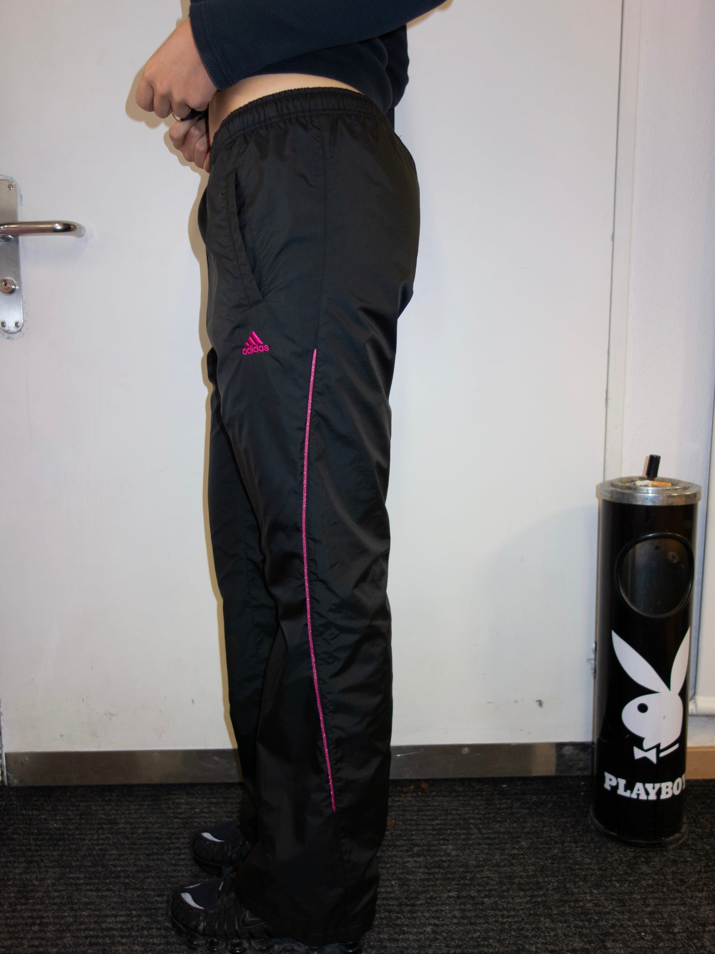 ADIDAS 2000s PANTS (M)