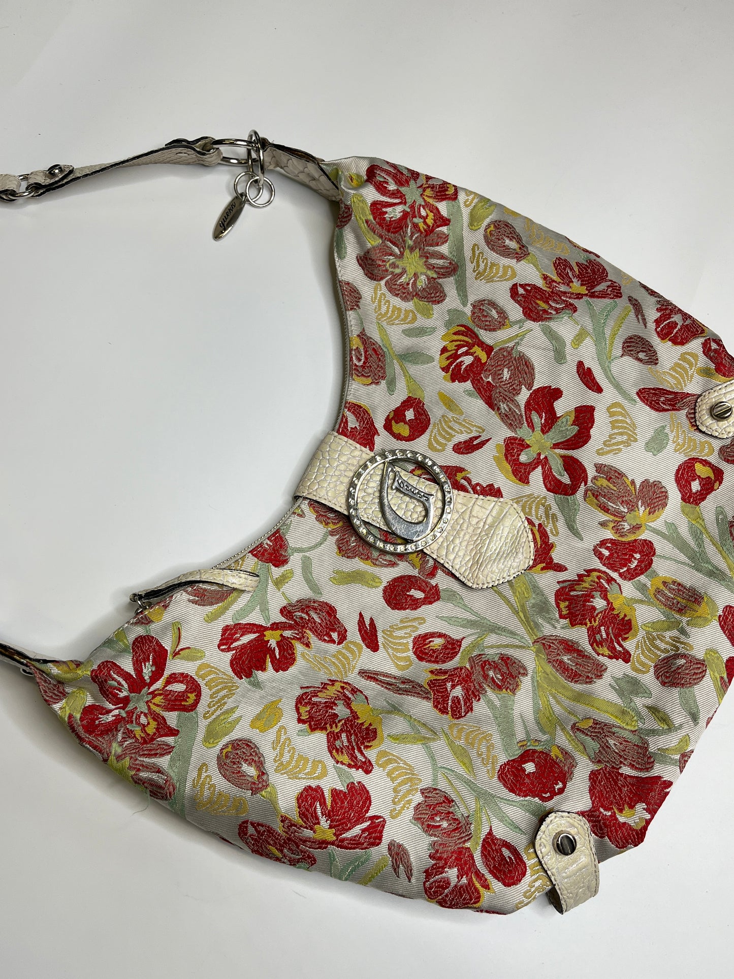 VINTAGE FLOWER GUESS PURSE