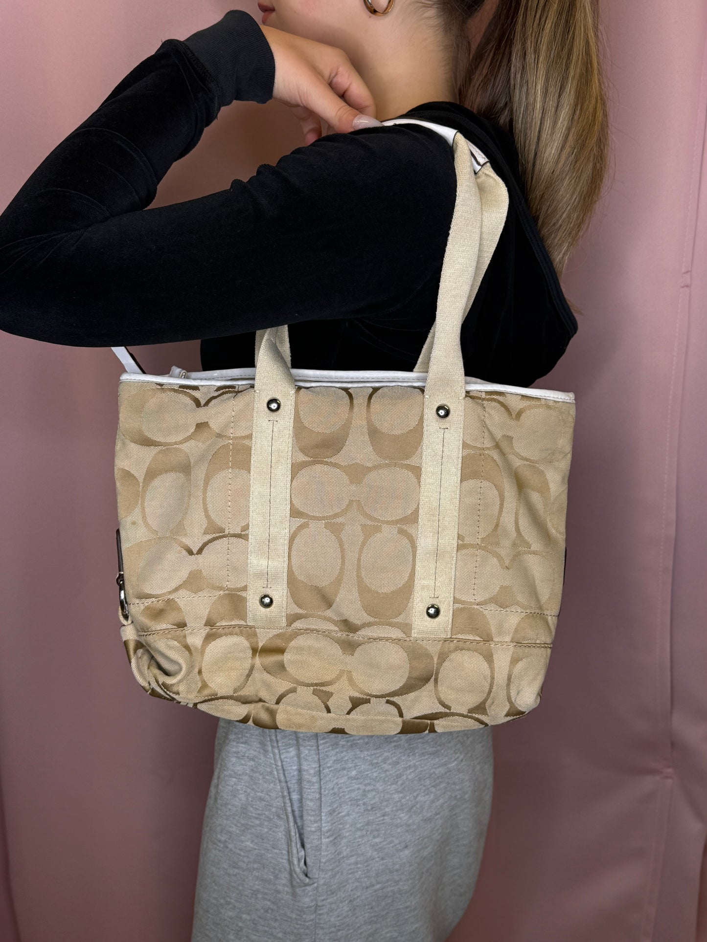 COACH MONOGRAM PURSE