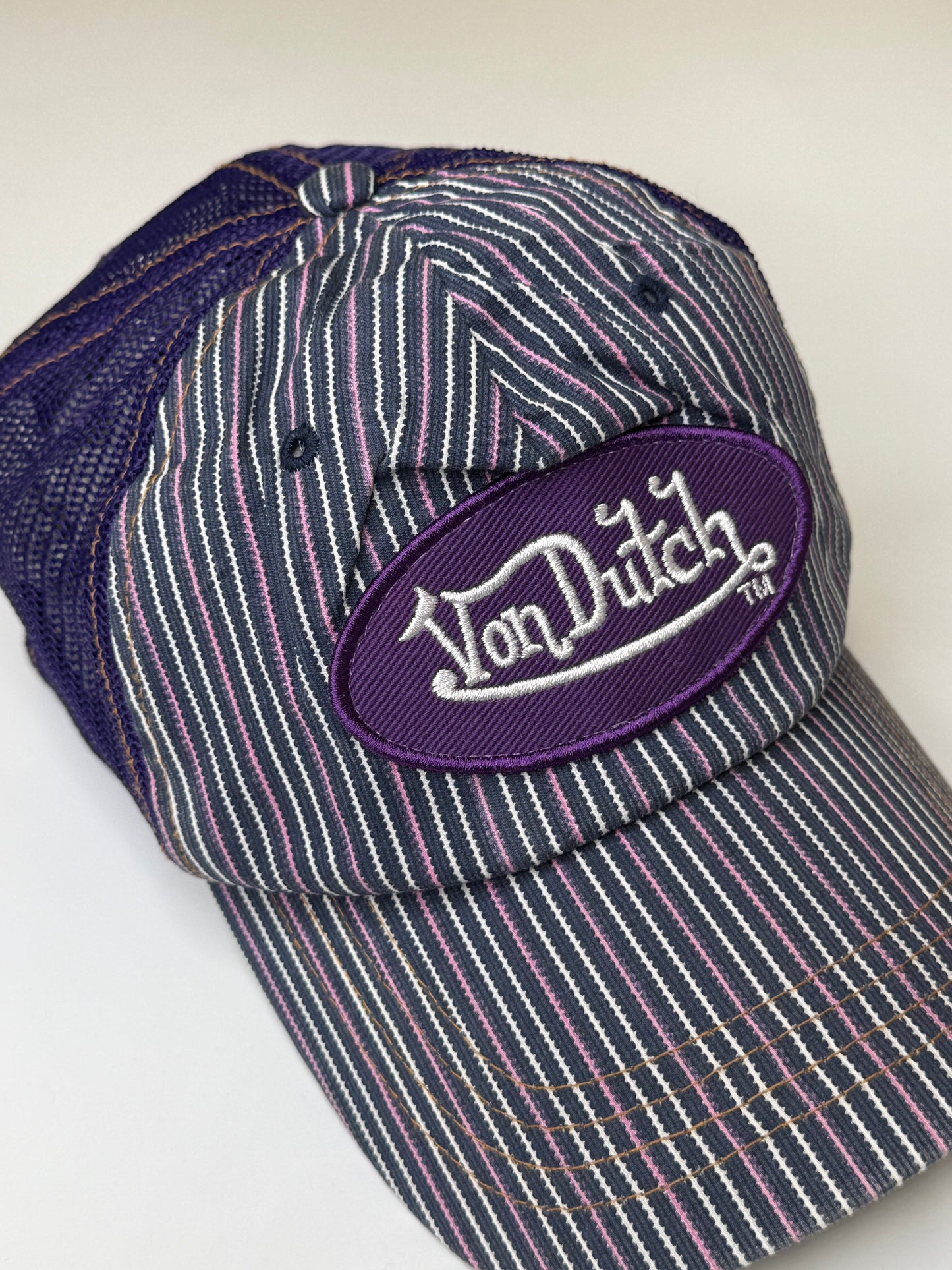 VON DUTCH PINSTRIPE VINTAGE TRUCKER CAP