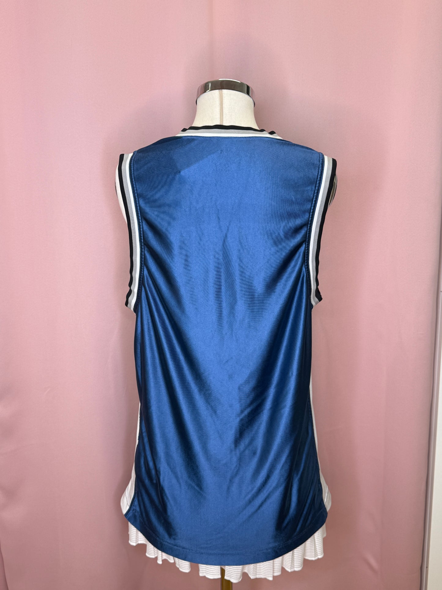 SPECIAL 2000s NIKE TANK TOP (M-L)