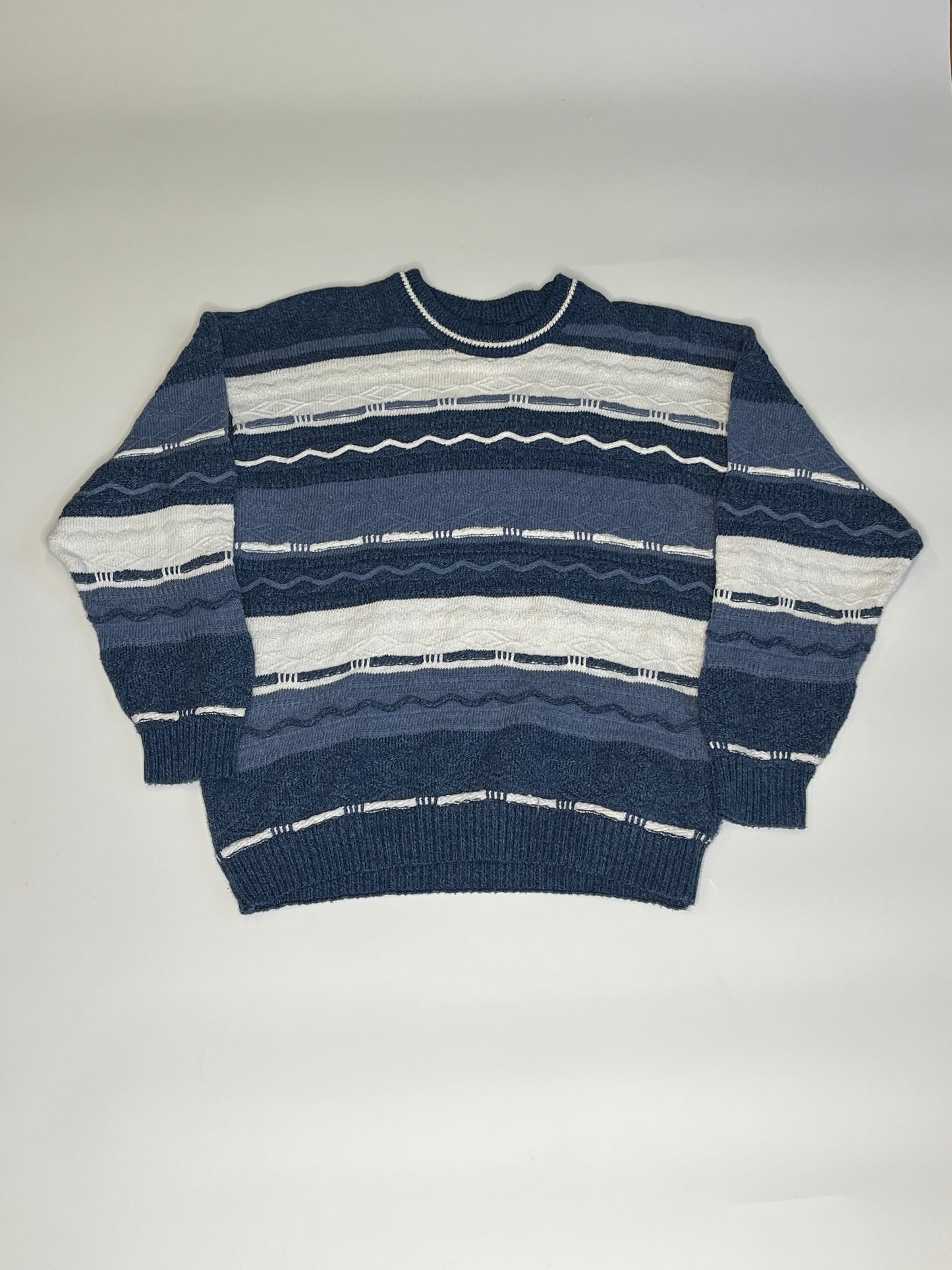COOGI STYLE SWEATER BY BRICE (S-M)