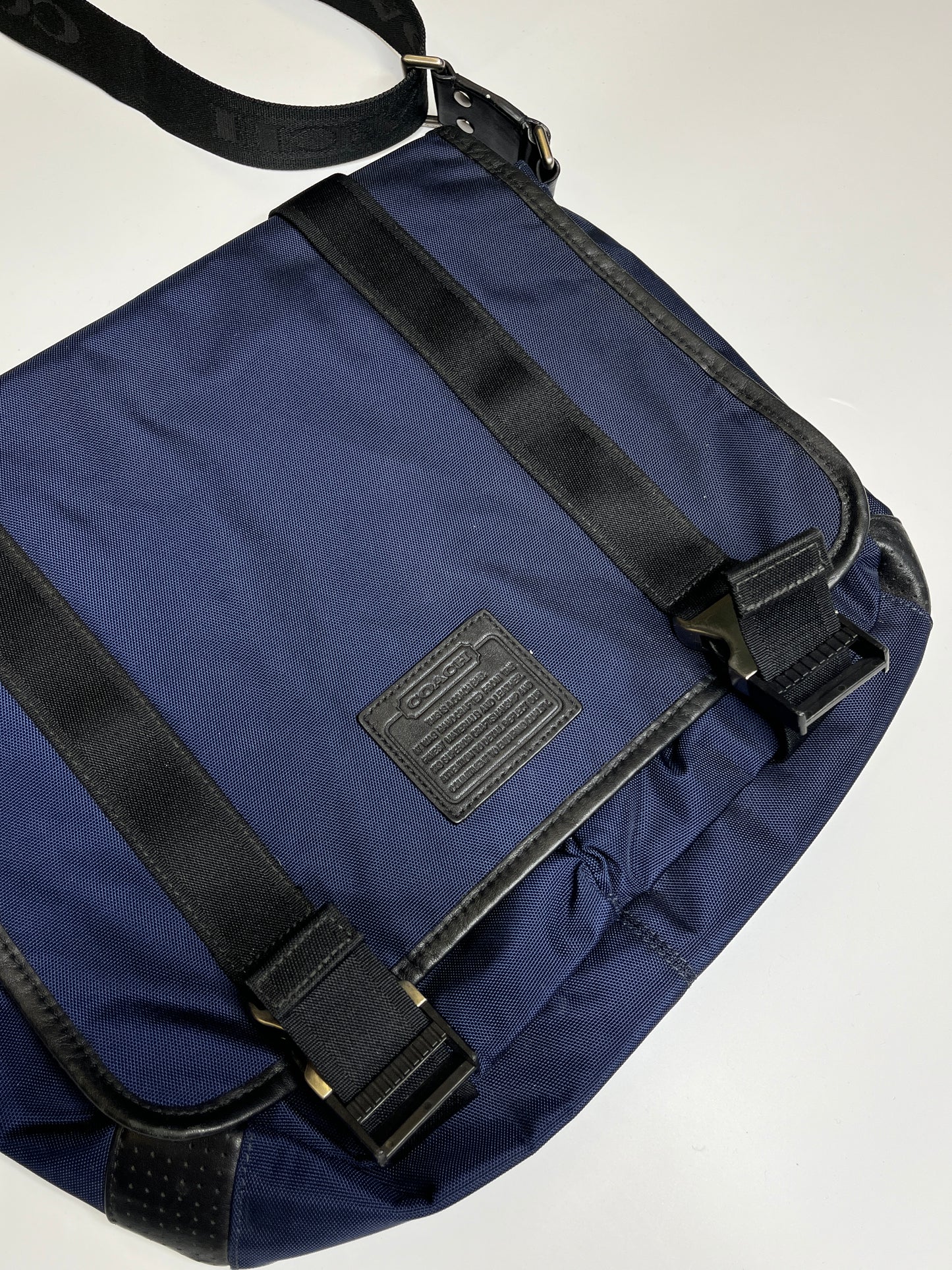 COACH LAPTOP SLING BAG