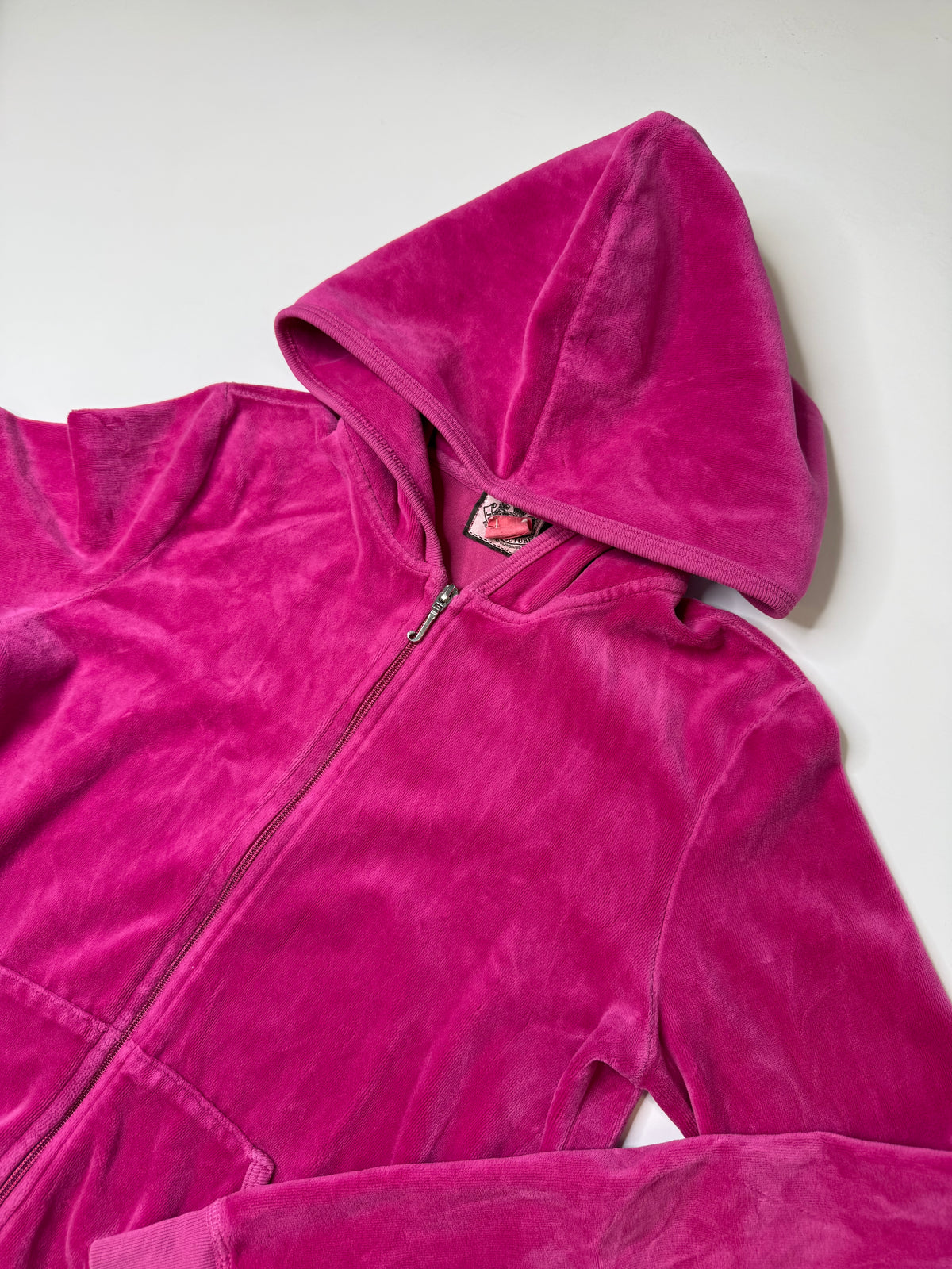 JUICY COUTURE VELOUR ZIP HOODIE (FUCHSIA) (M)