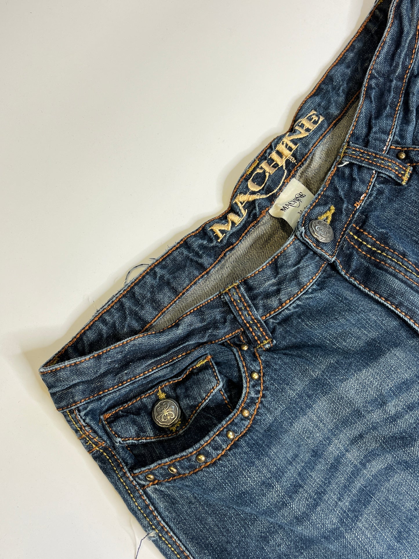 VINTAGE DISTRESSED MACHINE JEANS (34/32)