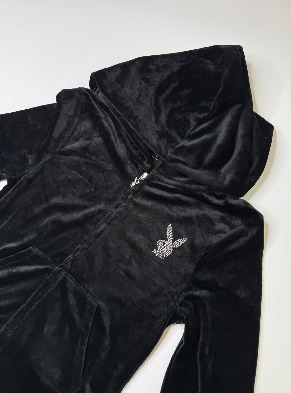 PLAYBOY RHINESTONE BUNNY VELOUR HOODIE BLACK (S)