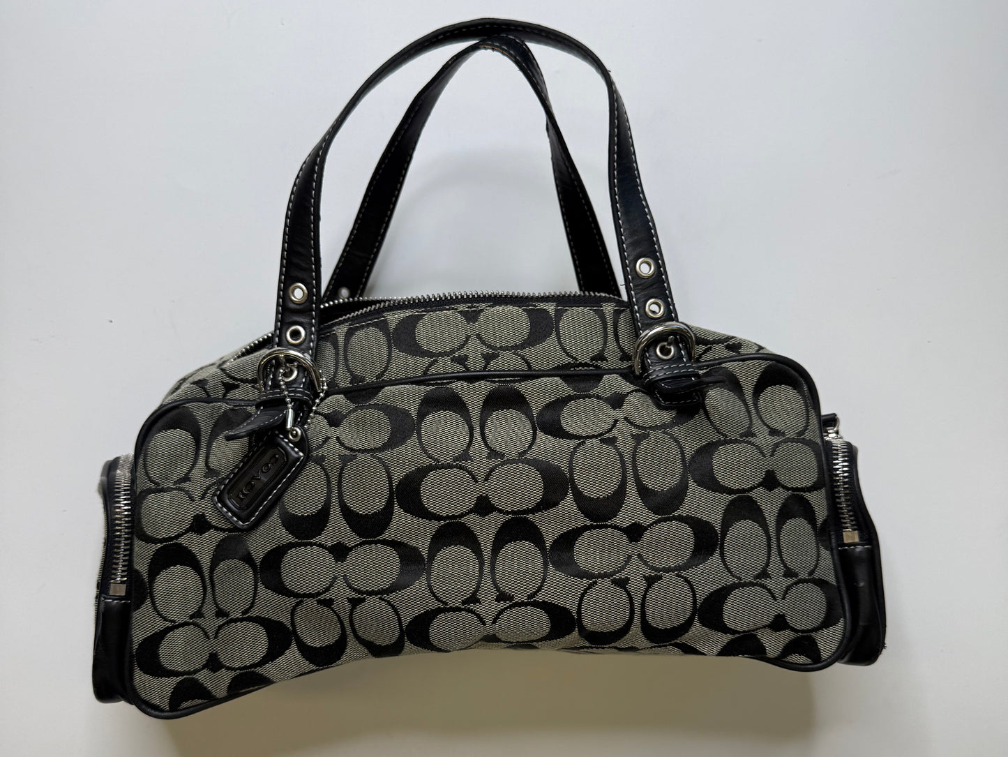 COACH SIGNATURE DUFFEL BAG – BLACK GREY