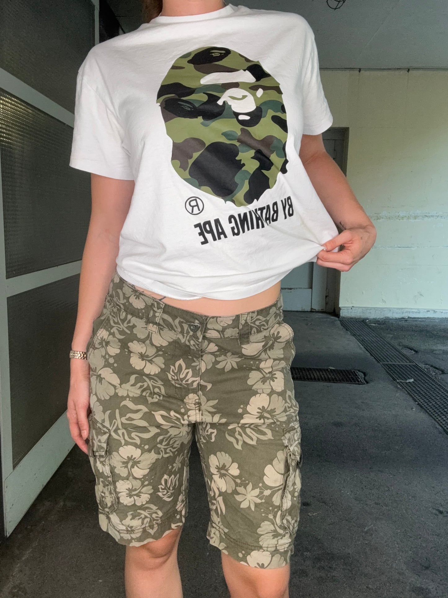 VINTAGE FLORAL CARGO SHORTS – OLIVE (M)