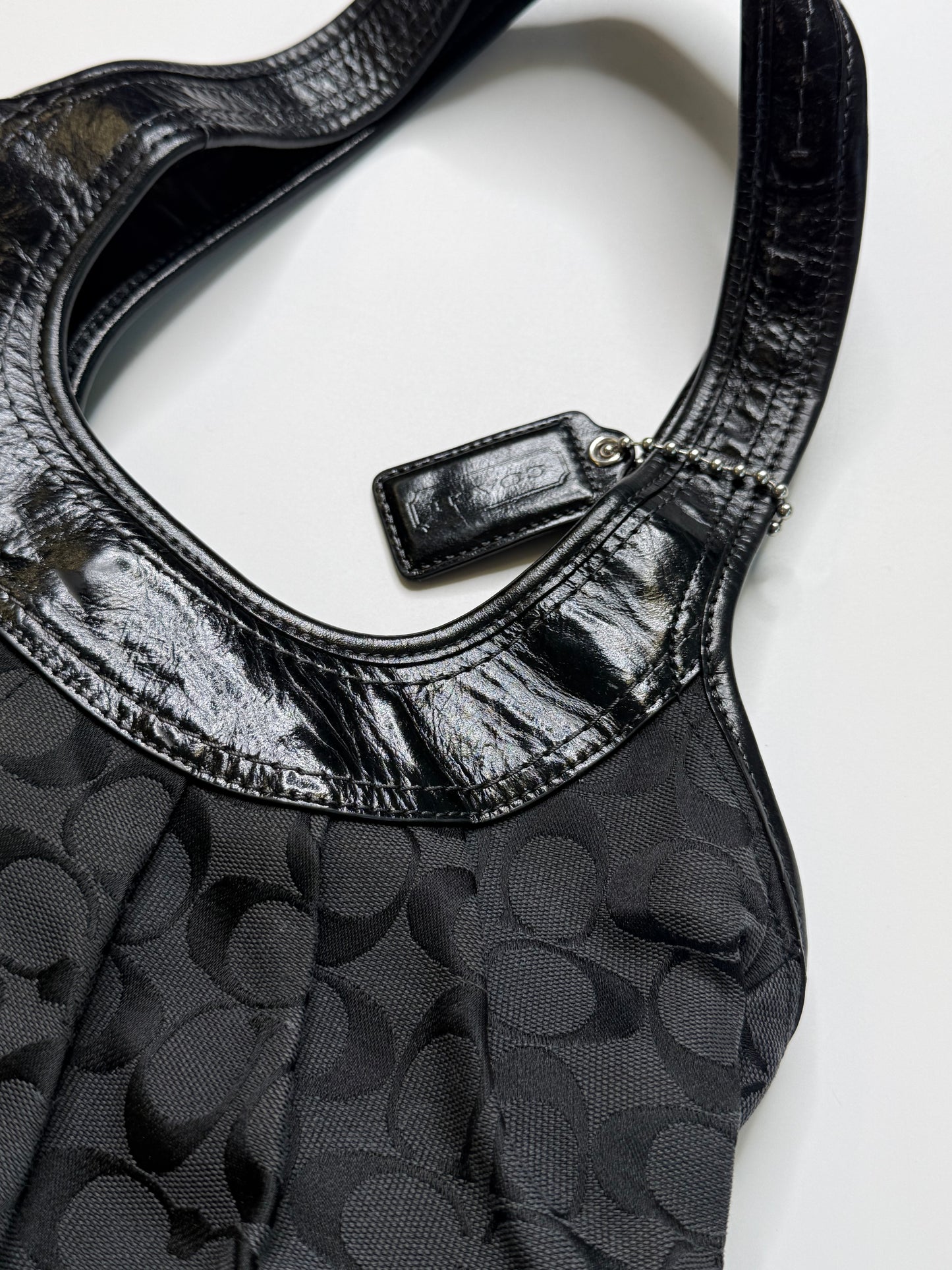 COACH VINTAGE SIGNATURE KISS-LOCK HOBO BAG