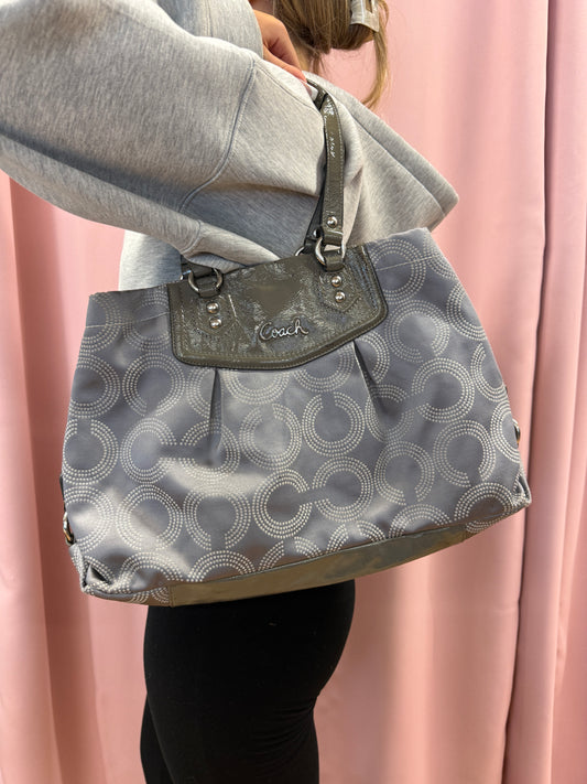 COACH MONOGRAM PURSE KHAKI/GREY
