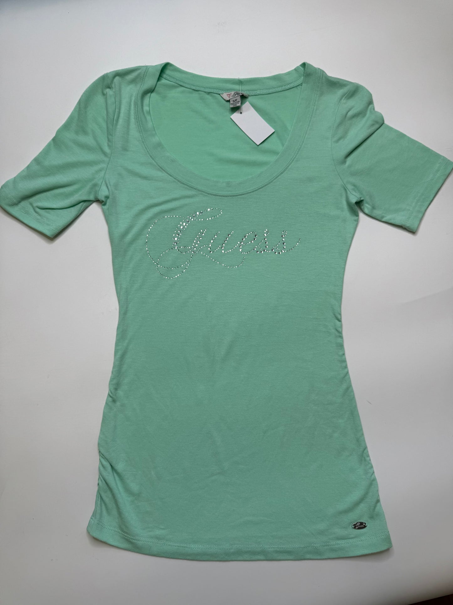 VINTAGE GUESS SHIRT (S)