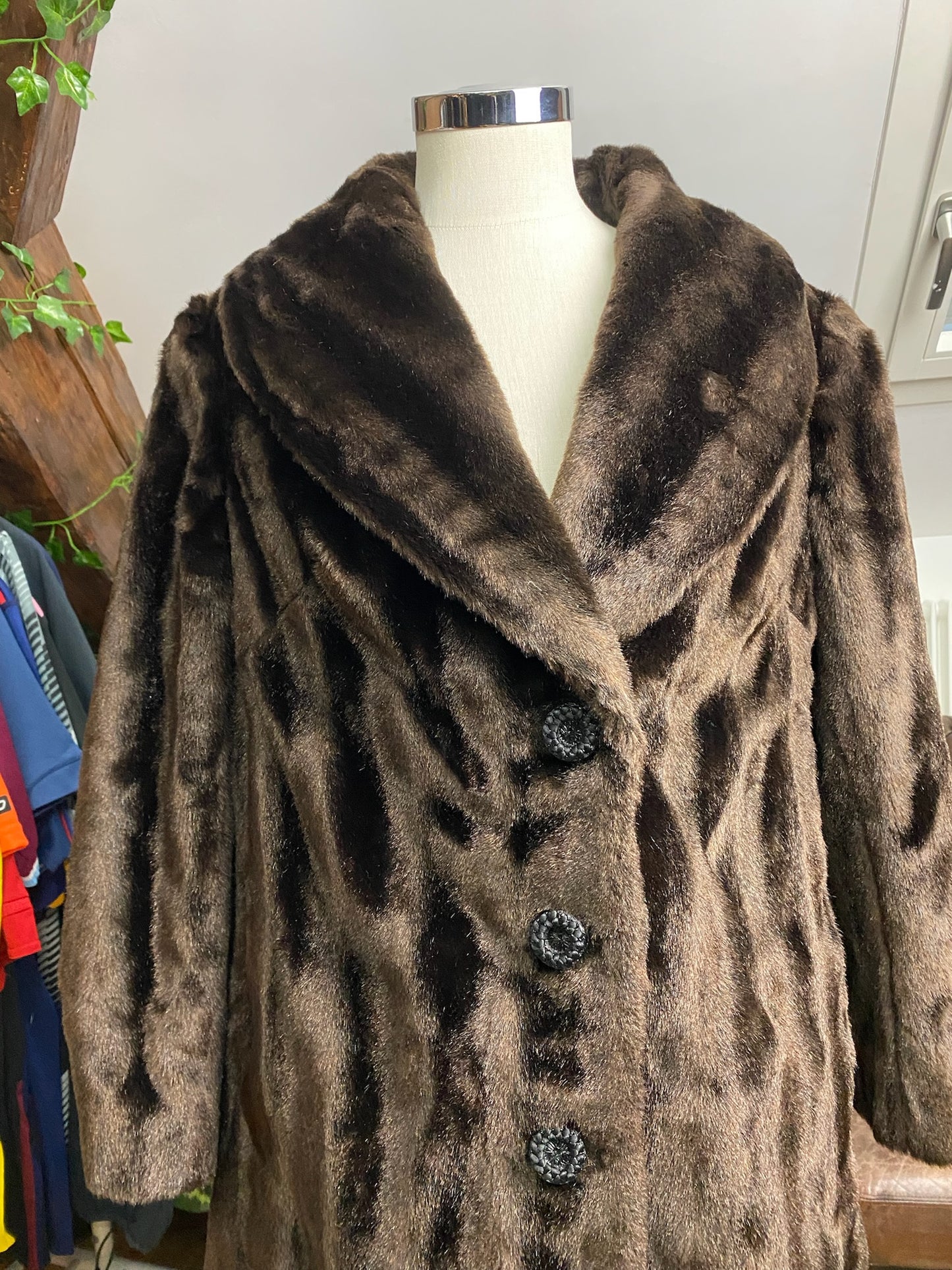 FAUX FUR COAT BROWN (S-M)