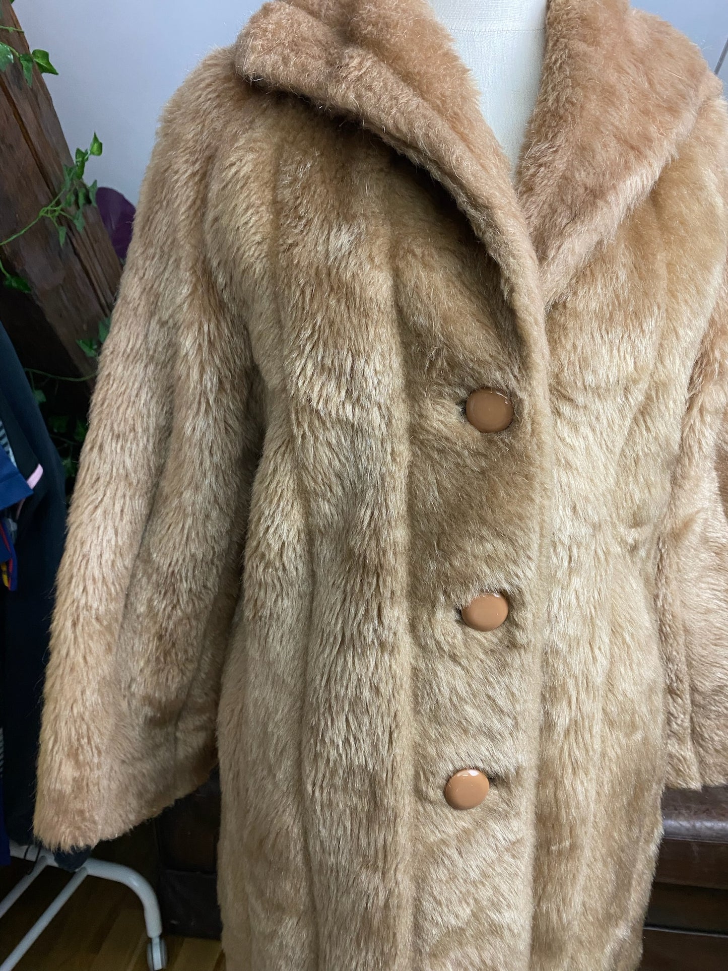 FAUX FUR COAT LIGHT BROWN (M)