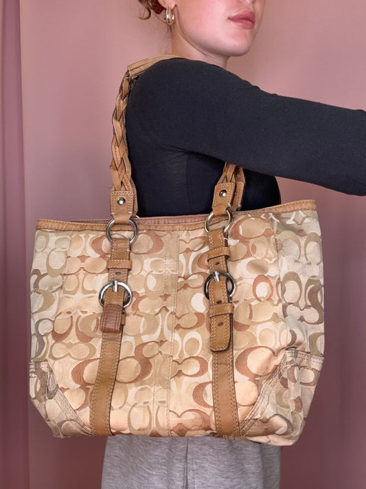 COACH MONOGRAM PURSE
