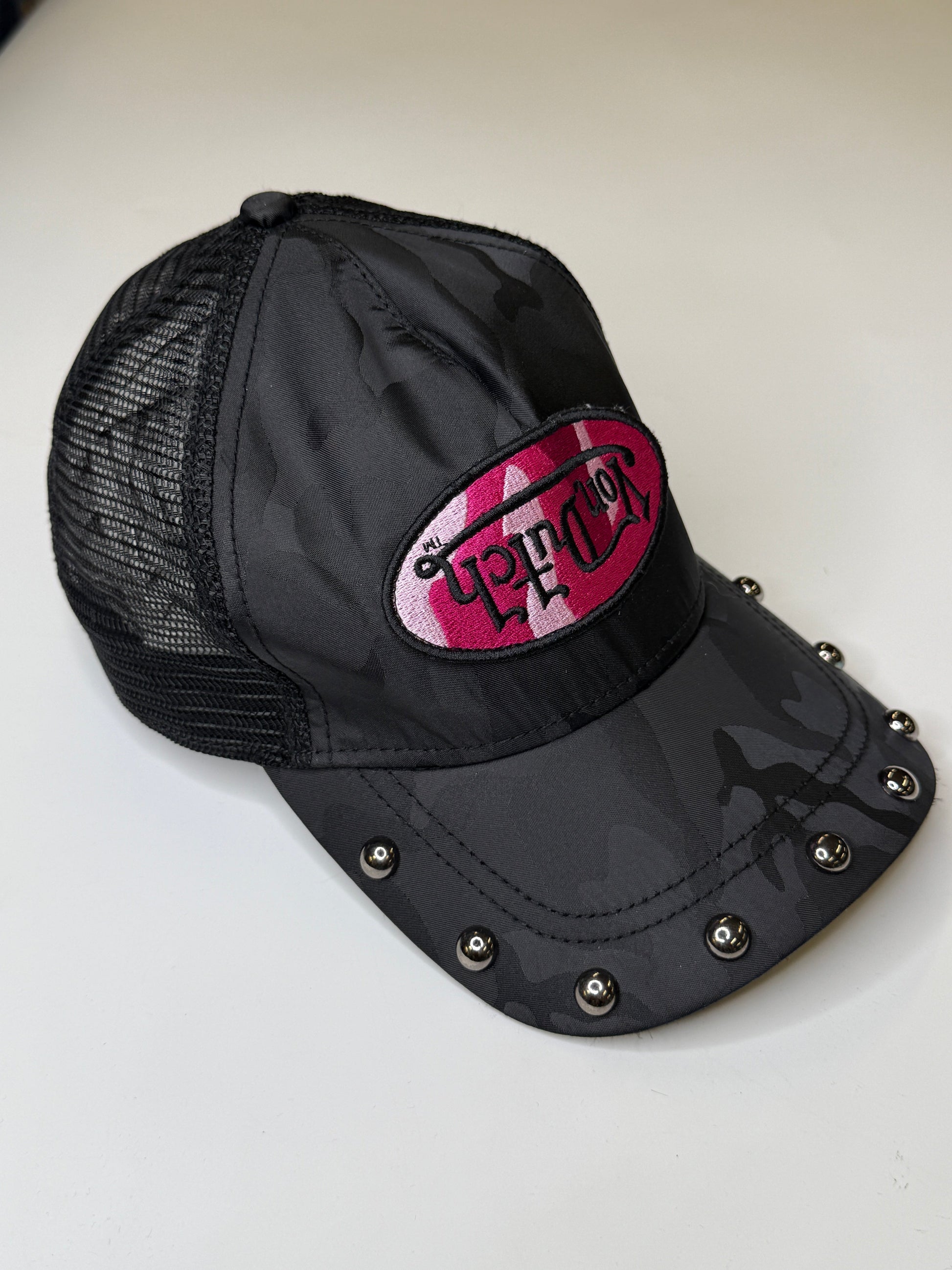 VON DUTCH BLACK CAMO STUDDED VINTAGE TRUCKER CAP