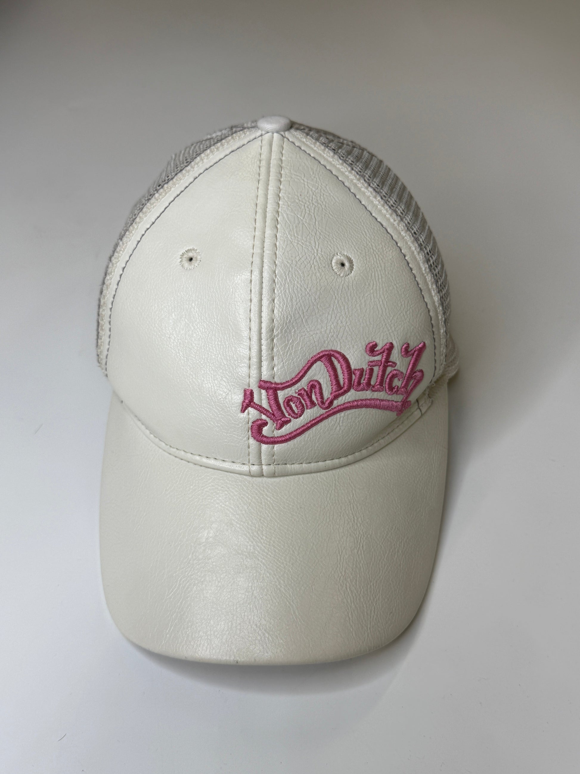 VON DUTCH VINTAGE TRUCKER CAP (PINK LOGO)