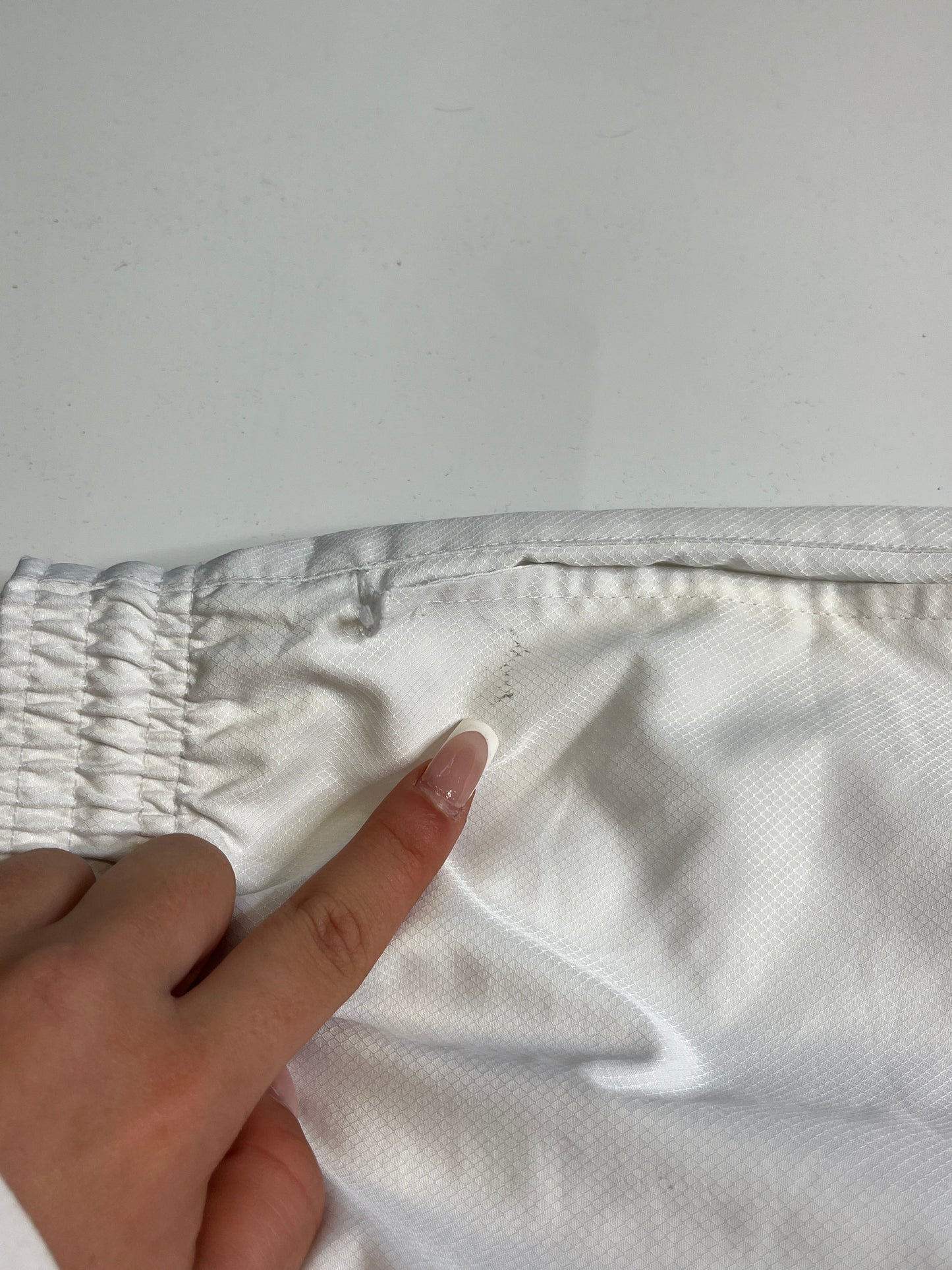 LACOSTE PANTS (S)