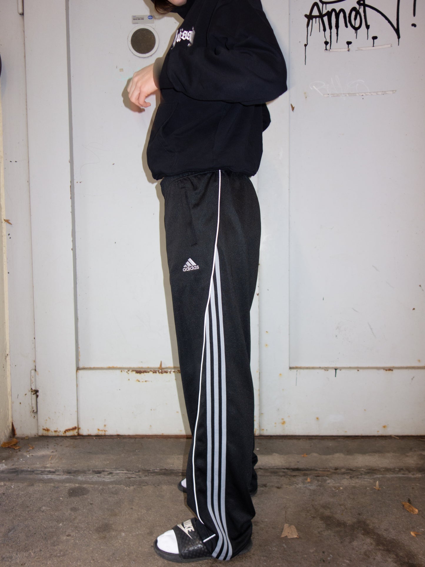 ADIDAS TRACK PANTS 2000s (L)