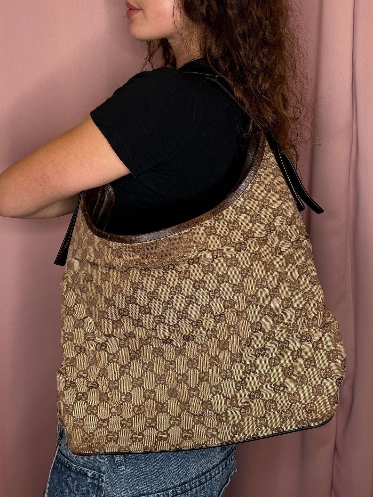 GUCCI MONOGRAM PURSE