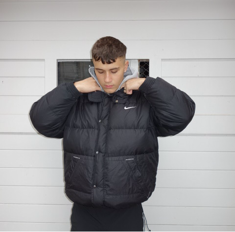 NIKE PUFFER (XL)