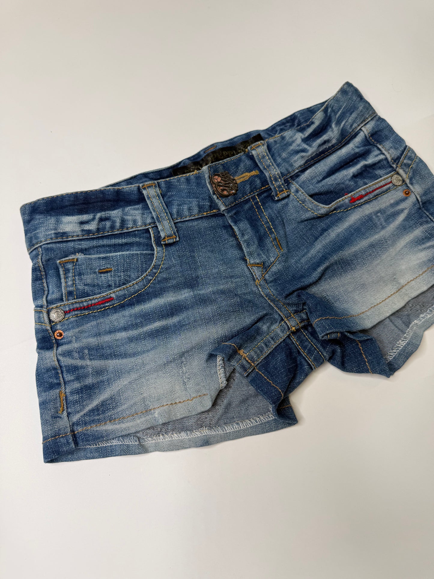 RED PEPPER DENIM VINTAGE RHINESTONE FLAG DENIM SHORTS