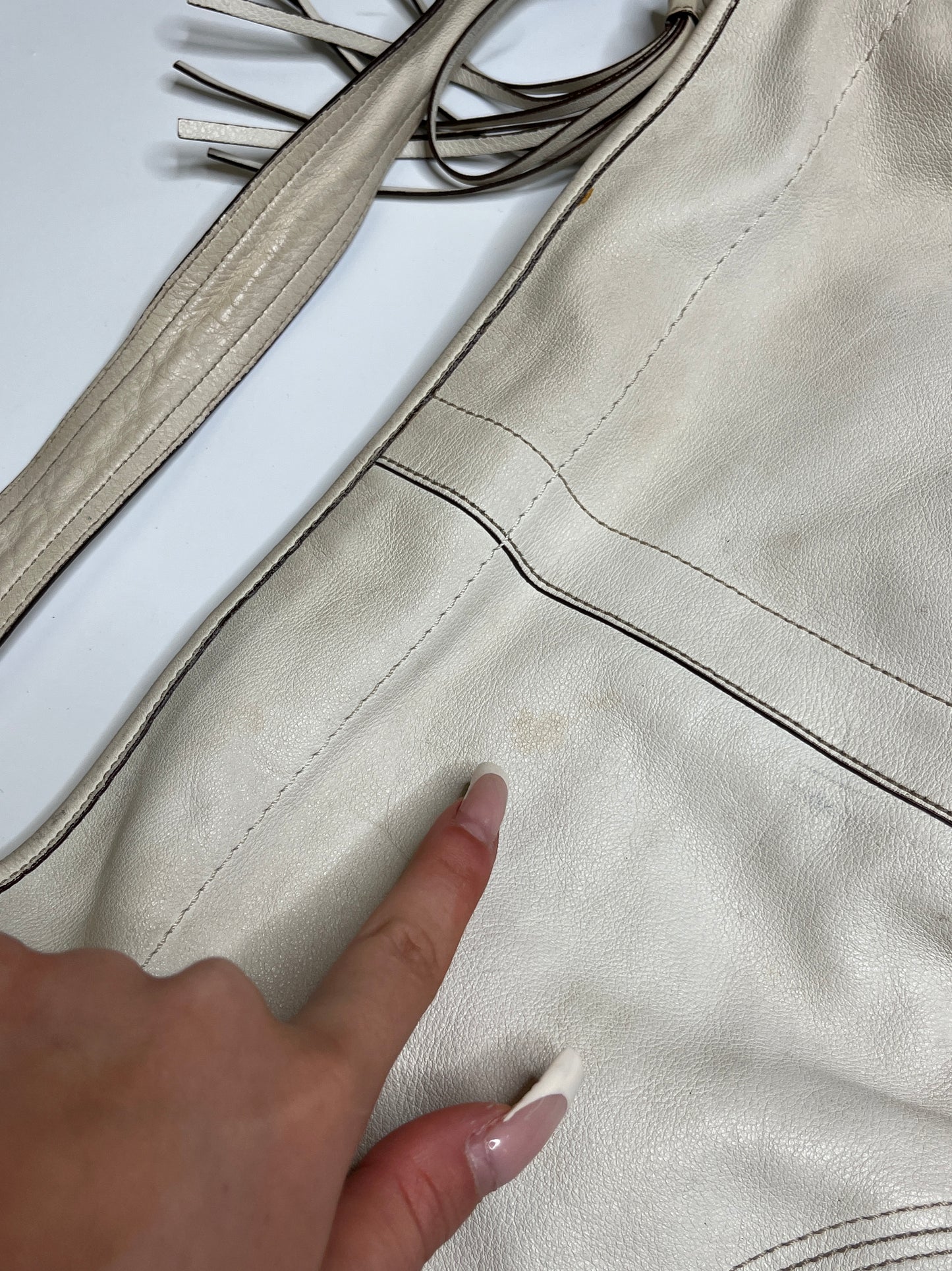 WHITE LEATHER COACH PURSE