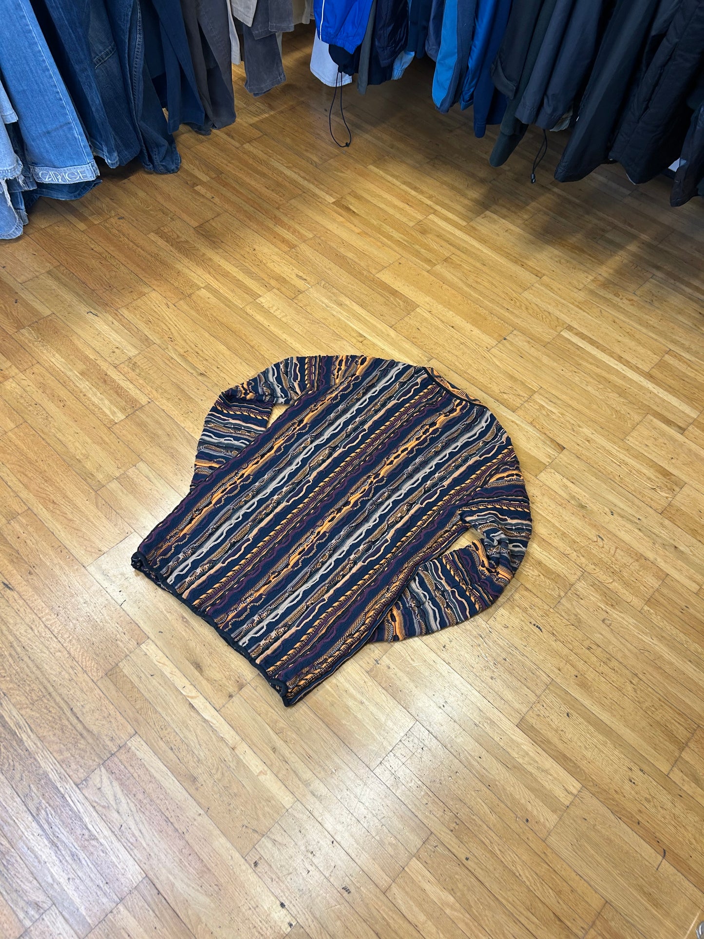 COOGI STYLE SWEATER (M)