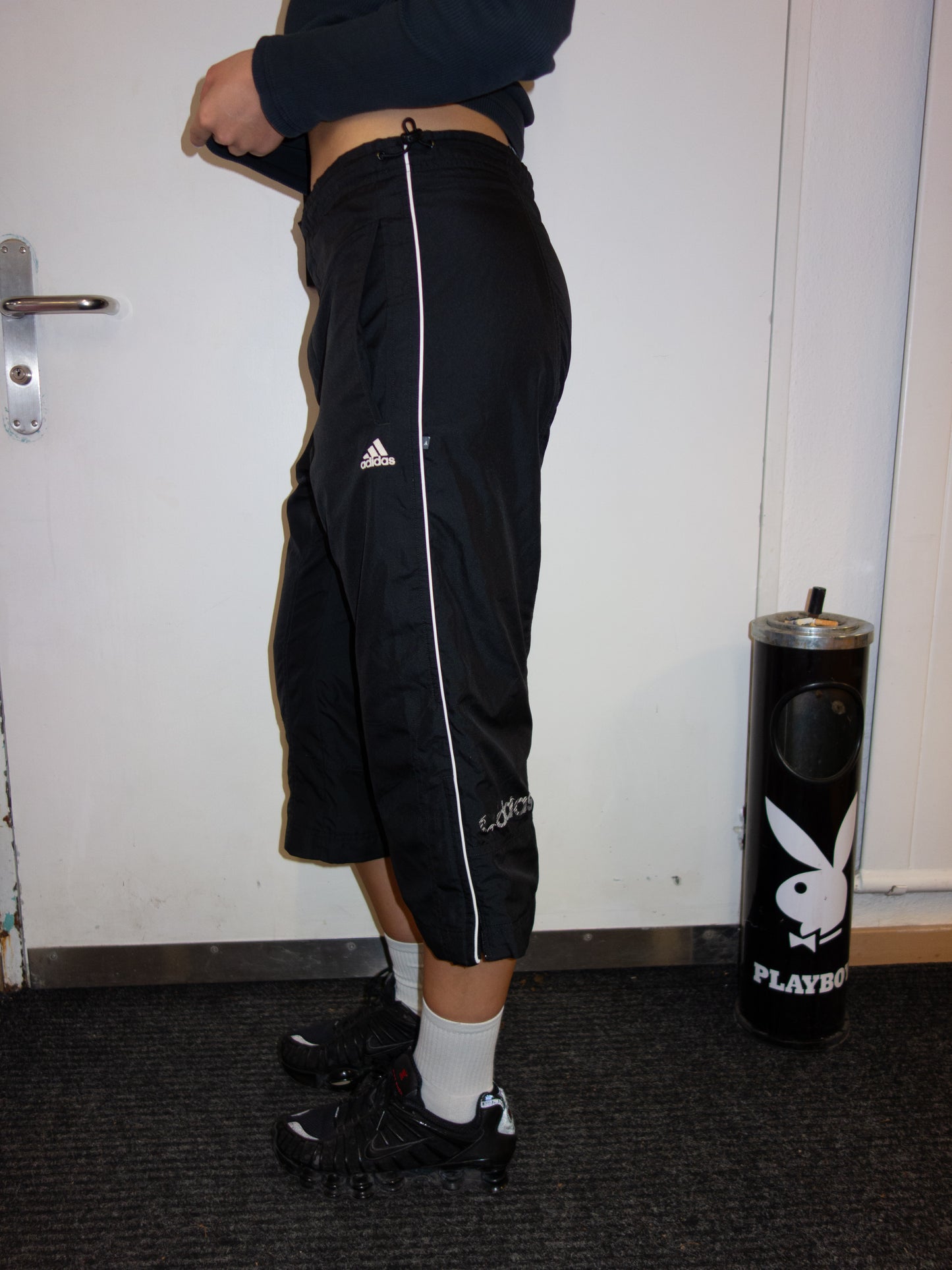 ADIDAS 3/4  PANTS (S-M)