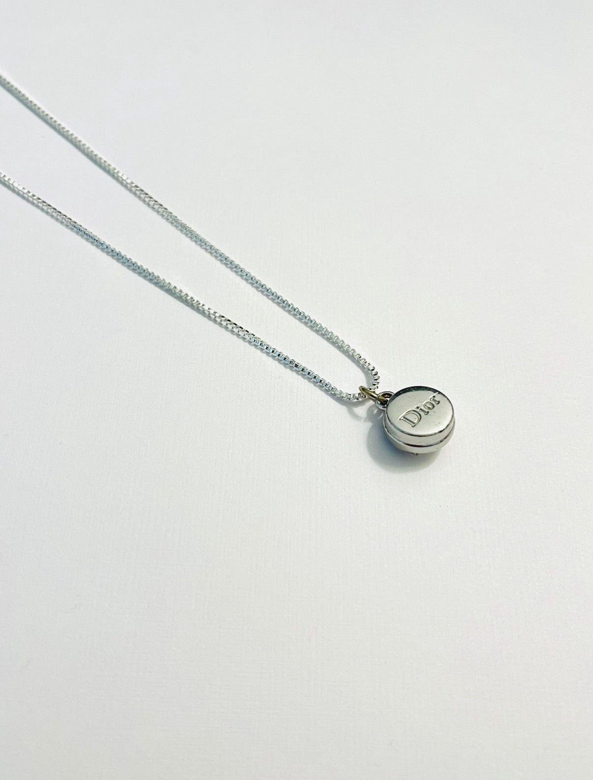 DIOR SILVER ROUND CHARM VINTAGE NECKLACE
