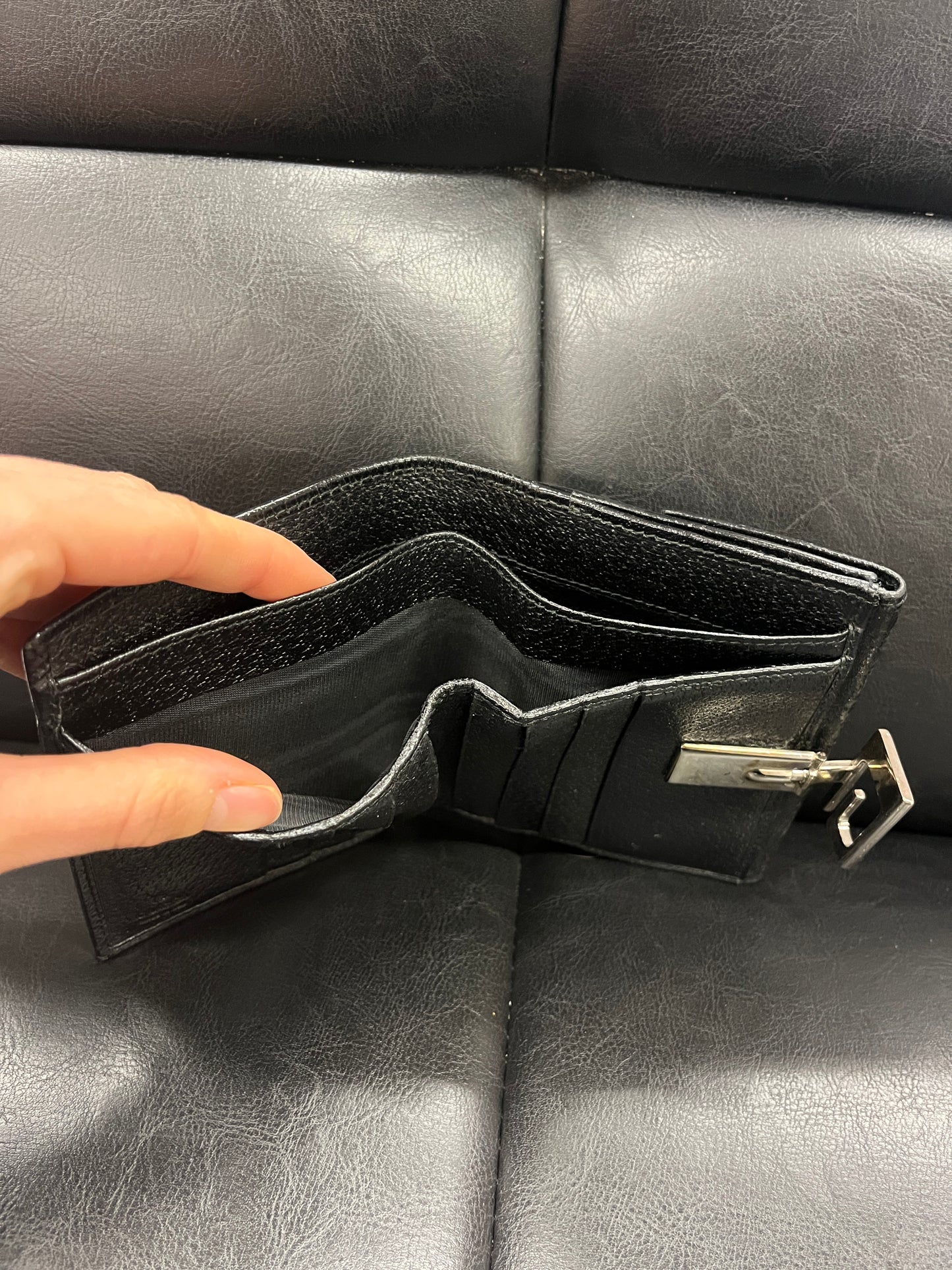 GUCCI LEATHER WALLET