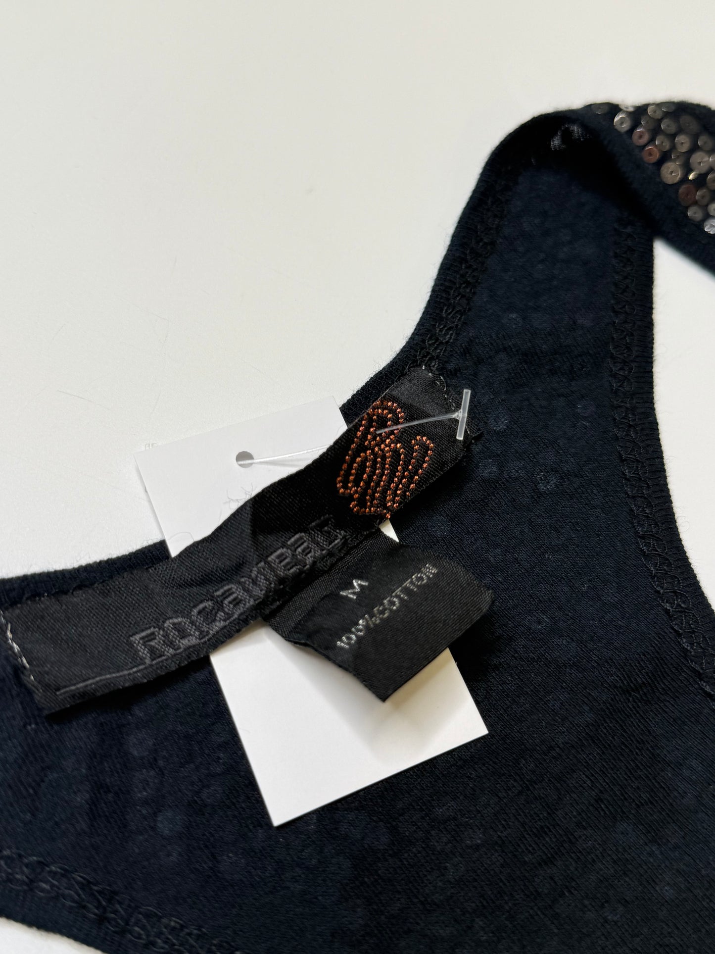 ROCAWEAR SEQUIN LOGO TANK TOP (M)