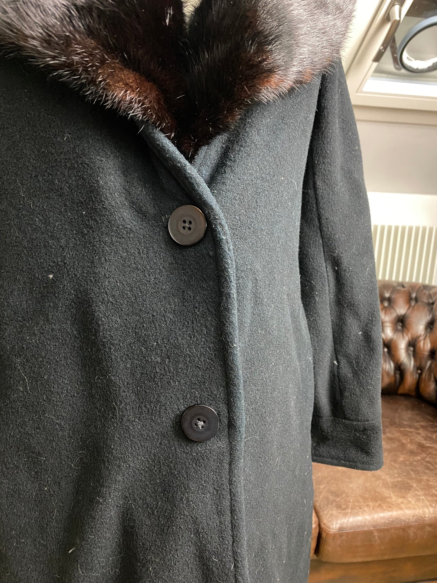 REAL FUR NECK COAT (M)