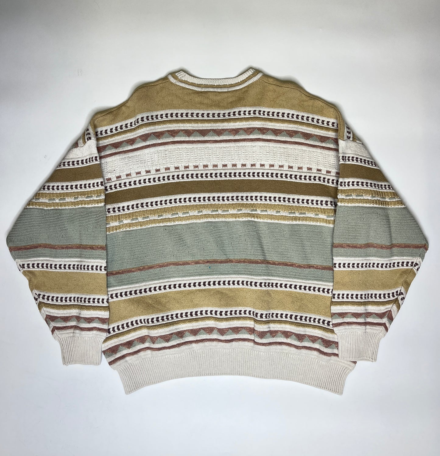 COOGI STYLE SWEATER (L-XL)